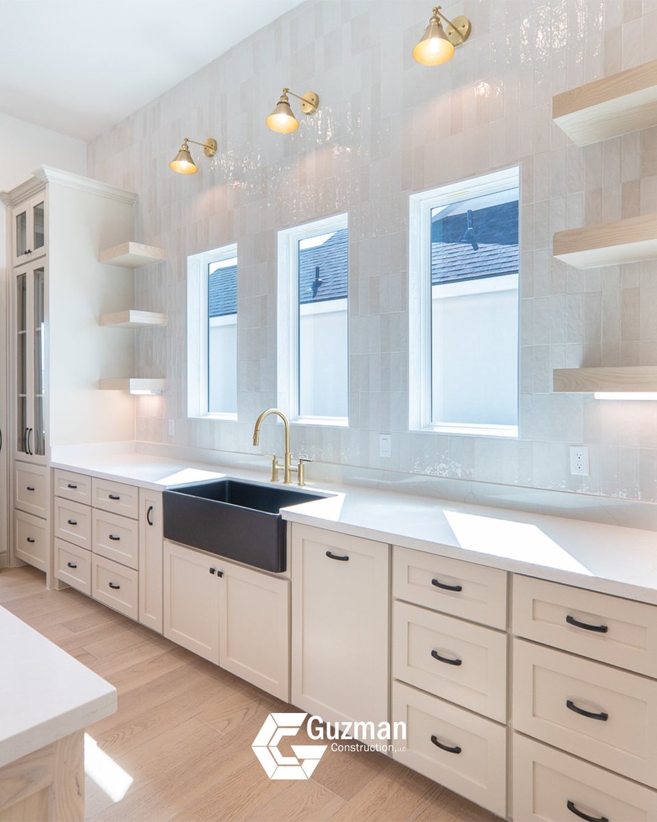 buildguzman's tweet photo. Thoughtful materials and timeless design make all the difference.
Custom cabinetry, and open shelving come together to create a kitchen that feels both inviting and functional.
Ready to create a kitchen designed for the way you live?
☎️ (956) 441-2905

#KitchenInspo #RGVBuilders https://t.co/elhJCz1F40