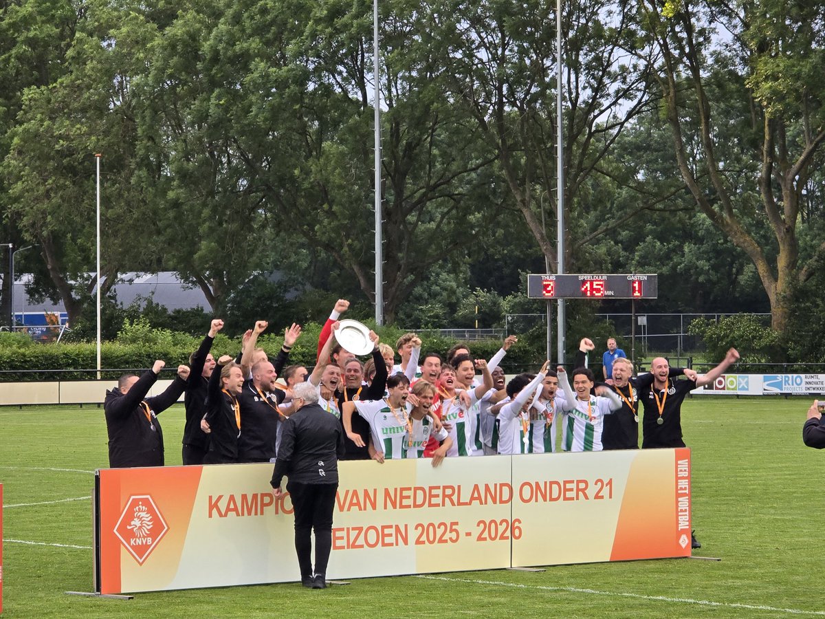 JohndeJonge1's tweet photo. Kampioen, nu zaterdag Jong Sparta.

@SVFCG @fcgroningen https://t.co/DFBMSK58iq