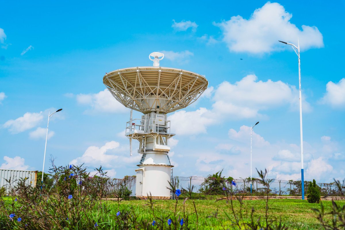 OneNationRadio3's tweet photo. #Aerospace:  @RwandaSpace Agency Teleport has been awarded Tier 3 Certification by the World Teleport Association, becoming the 1st fully certified teleport in Sub-Saharan Africa, 2nd in Africa &amp; the 1st space agency-operated teleport globally to achieve this recognition. https://t.co/gHICpmT0LP