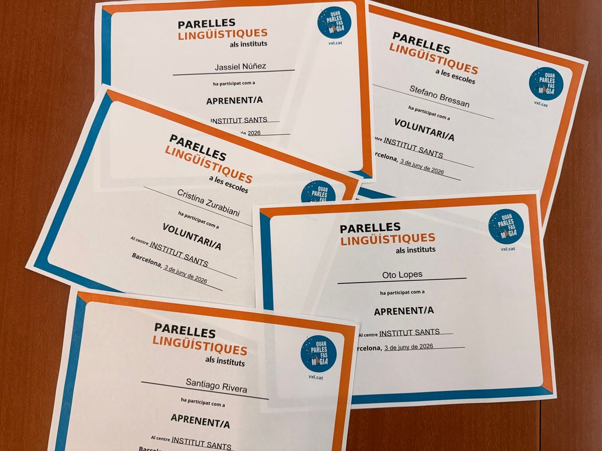 InstitutSants's tweet photo. Volem donar l’enhorabona a tots els participants i agrair el compromís i la implicació que han tingut durant tot el curs! 🇮🇳🇵🇾🇧🇷🇺🇦🇨🇴 #aulaacollida #VxL #voluntariat https://t.co/H63de2b1Uf