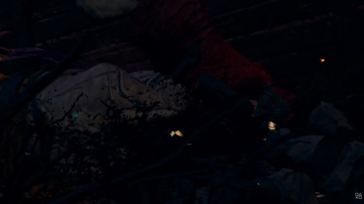 YNadstin's tweet photo. This is one of the funniest things I've ever seen the GOW creators do 😂😂 https://t.co/M04nRn84Bb