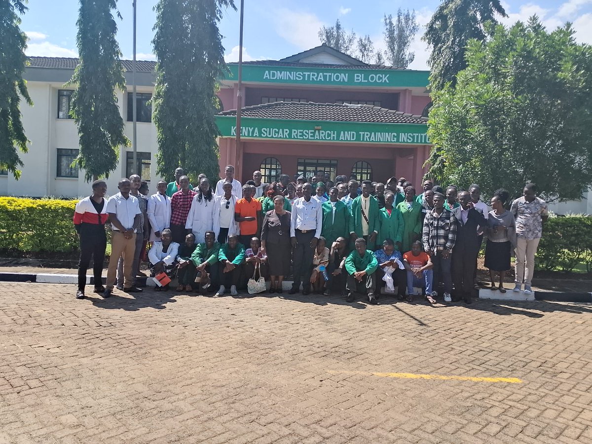 KESRETI's tweet photo. KESRETI hosted students from @KitaleNatPoly for an educational visit today. The trainees gained practical exposure in sugarcane production, irrigation, soil science, extension services and other key areas of research. https://t.co/Yd2tCG8hOO