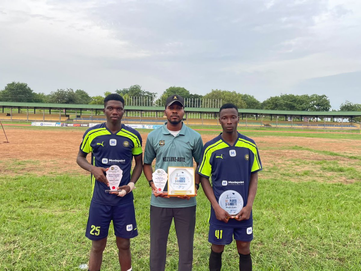 RealEaglesFC's tweet photo. Ended the season with 2-1 defeat while been 4th position on the table ✌️
The lads gave it all, energy, passion, determination and focus👏
Congratulations to all the boys and the management 🎉 
#punterclash #moniepoint #realeaglesfc https://t.co/StOEH1AodQ