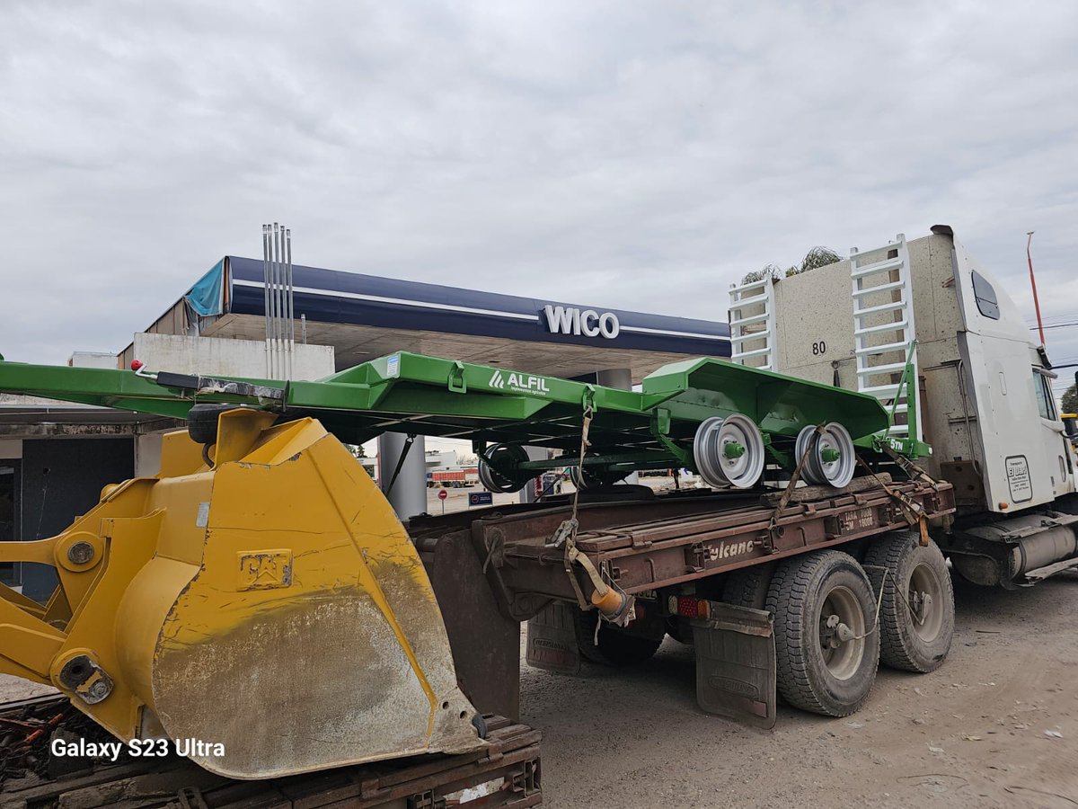 rmhbv's tweet photo. Y acá seguimos apostando e invirtiendo para crecer @JMilei

Carretón playo para Maquinaria, de plancha 5 x 2, con capacidad de hasta 5000 Kg. Disponible en 6 valores sin interés. 

 Gracias @TrasporteElDari por el flete. https://t.co/CM5Zj2E8S2
