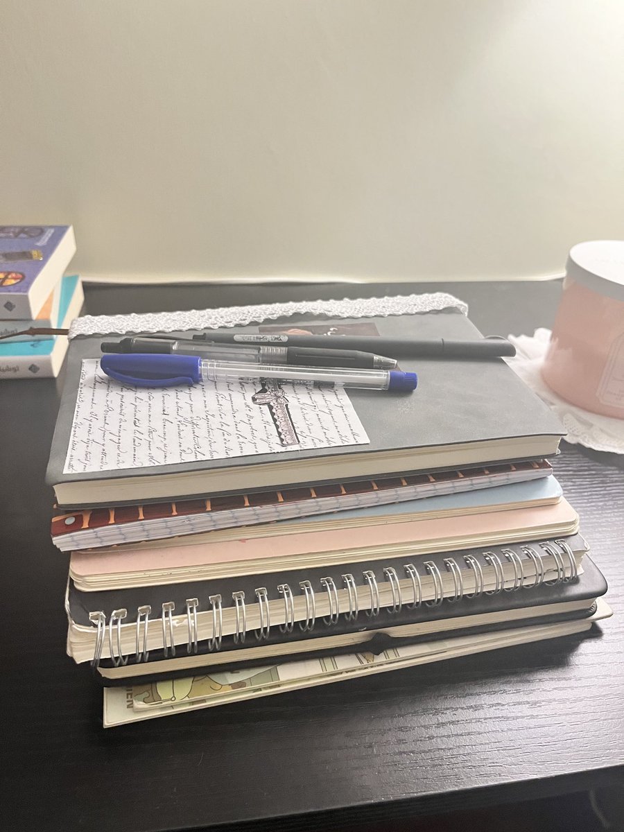 AstroNihilistic's tweet photo. failure writer. https://t.co/TTYOfiJl8M