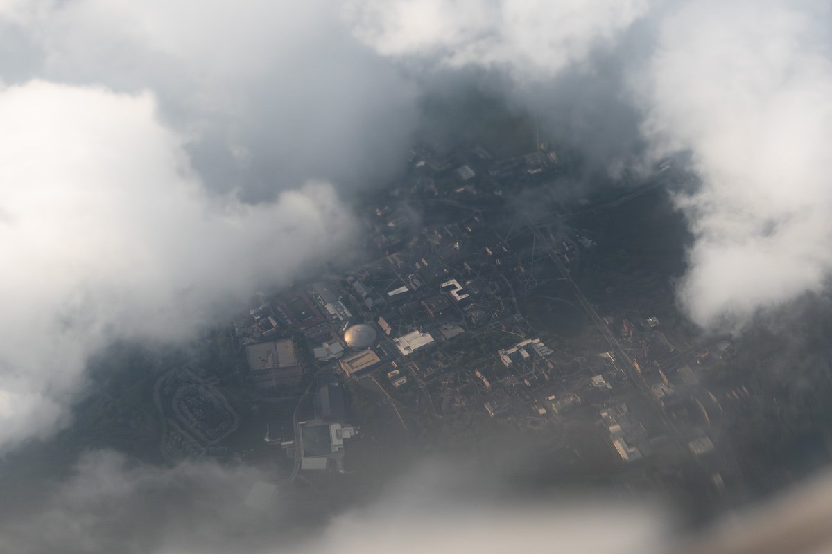 DanielVConnolly's tweet photo. UConn through the clouds https://t.co/zsGxcb1AjF