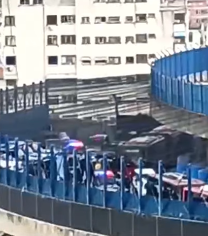 WarSword__'s tweet photo. @jose_Fotograma #URGENTE 𝐒𝐞 𝐥𝐥𝐞𝐯𝐚𝐫𝐨𝐧 detenida a la periodista Maryorin Méndez G. la periodista que llevo el caso de Victor Hugo Quero y a dos periodistas mas, que desconocemos su identidad.

Les rompieron los celulares por filmar traslados irregulares. https://t.co/1RUALB6ghs