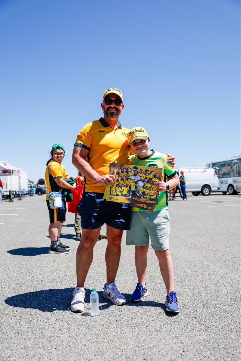 oaklandrootssc's tweet photo. The family has arrived. 💛💚

#KnowYourRoos https://t.co/00zJCbWGBQ