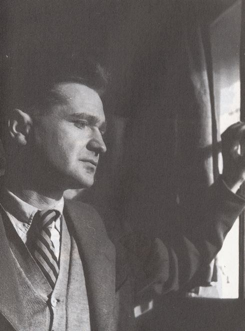 niklasgv's tweet photo. El Materialismo –decía Cioran– es decepcionante por lo que afirma, pero no obstante eficaz por lo que niega. https://t.co/a21JVtYQWC