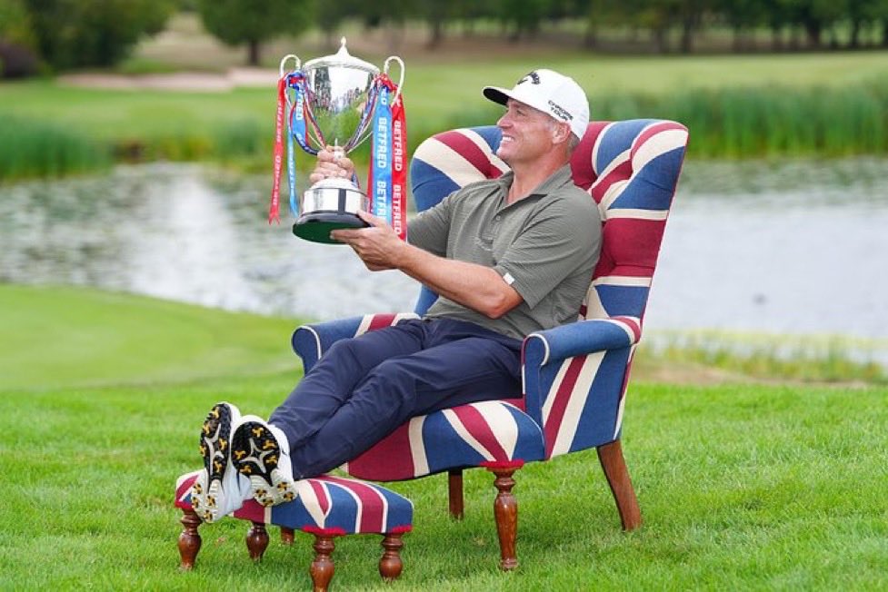 blainesledge's tweet photo. Chair clam alligator ornate Arabic coffee pot

Come on.  Some guy named Stanley? https://t.co/grMwPVdgkt