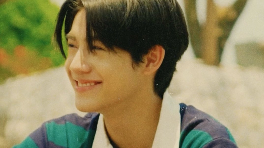 j7Q30i's tweet photo. ความหล่อคลาสสิคของพี่คณิณจะไปสุดที่ตรงไหนครับ ..

TONSOM 4TH EPISODE
#WhenOrangesFallEP4 https://t.co/jB3WfIy4vl