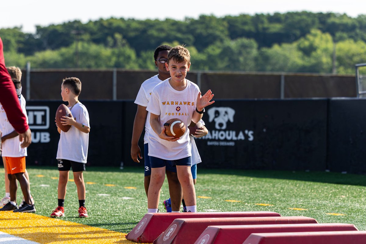 ULM_FB's tweet photo. Summer camp season 🤝 future playmakers

#TakeFlight https://t.co/vzweodaWgd