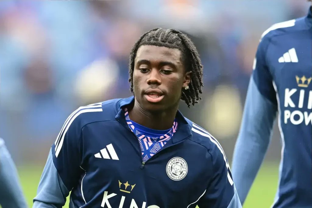 UPYOURARSENAL04's tweet photo. Arsenal are closing in on Midfielder Jeremy Monga, the 16 year old played 30 Games in the Championship

Because he's 16, by law Leicester would get a compensation

Only Jude Bellingham was able to play in the championship at 16 https://t.co/zHllSEzDJ3