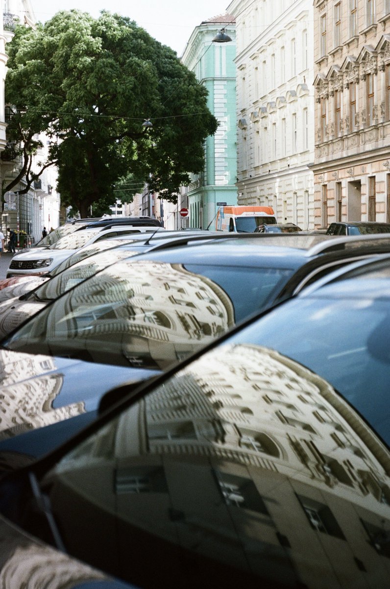fatelmarit's tweet photo. Leica DIII with Elmar 35mm on PORTRA 160, Vienna. https://t.co/hQy3ca26dv