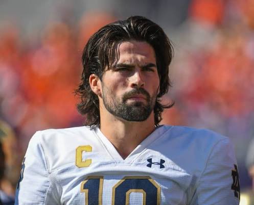 FumblesTM's tweet photo. @notjessi3 @FootballCravee Nah you’re looking for this guy

Sam Hartman https://t.co/ydlclVDCab