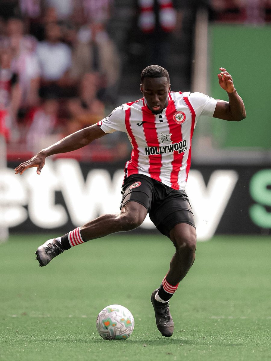 A_Andersen_'s tweet photo. Why Michael Kayode is the perfect right back for Iraola’s Liverpool - 🧵

Would Liverpool’s nightmare with Frimpong and Bradley’s injuries, we have to get a new right back in.

Kayode fits every single criteria we usually look at when signing a player, let me show you. https://t.co/ly5kCSkw8c
