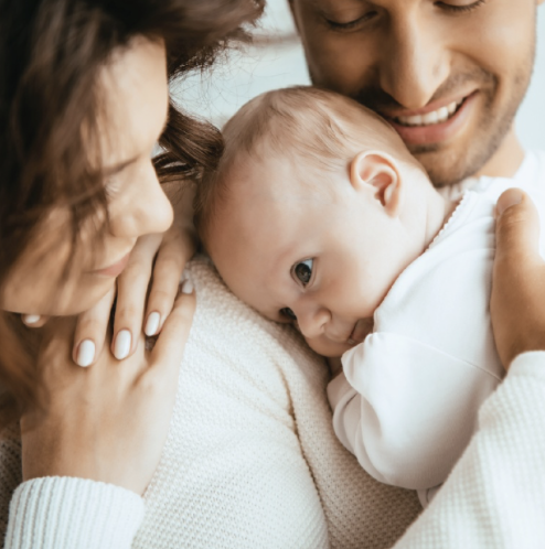 RIHEALTH's tweet photo. Padres de Rhode Island: ¿Su bebé recibió un resultado positivo durante la prueba al recién nacido? Únase a nuestro Panel de Padres y Cuidadores para compartir sus experiencias con el Programa de Pruebas al Recién Nacido. ¡Su voz importa! Comuníquese con el RIDOH al 401-222-5960 para obtener más información.