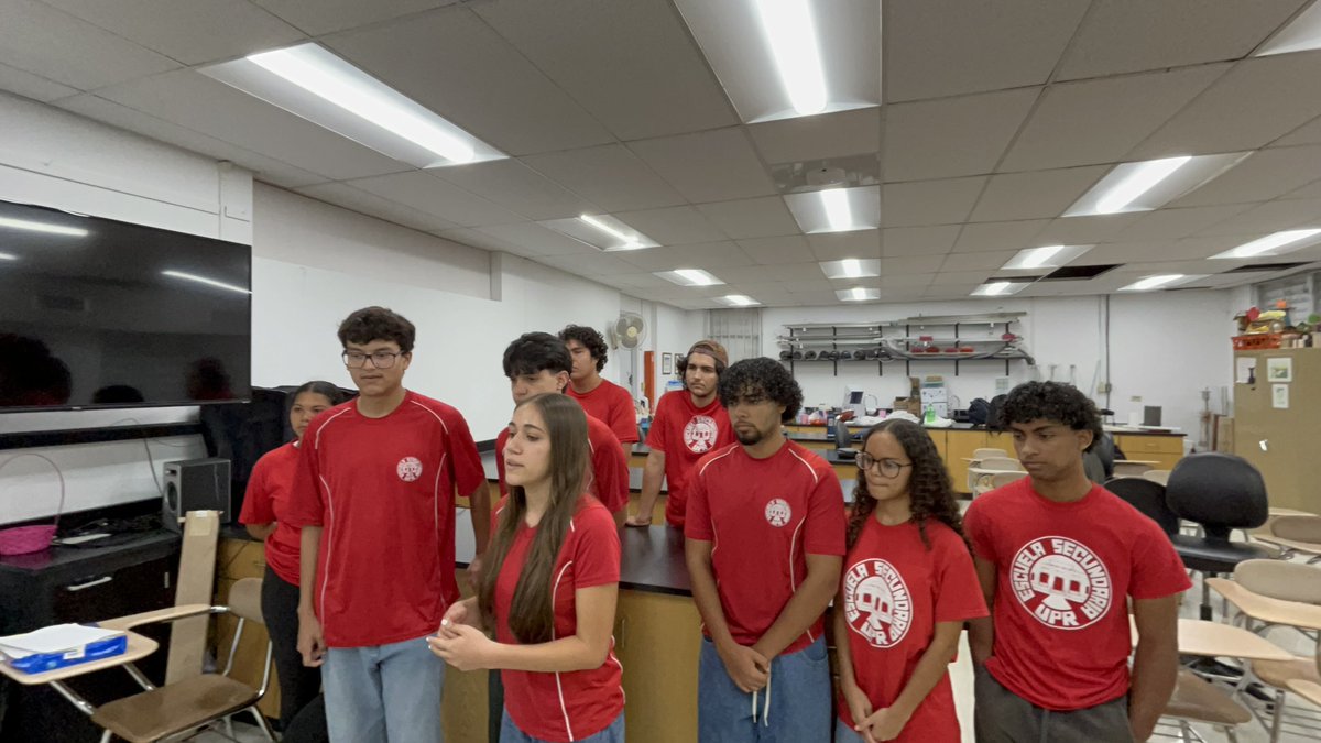 uprrp's tweet photo. 🚀 ¡Rumbo al espacio! 💫
✨Estudiantes de la UHS presentaron su cápsula en el NASA TechRise Winners Showcase, la cual permanecerá en la NASA hasta julio para análisis de datos.
👏¡Felicidades por representar a Puerto Rico e inspirar futuras generaciones!
@UPR_Oficial #uprrp #uhs https://t.co/BEuNd3yI0D