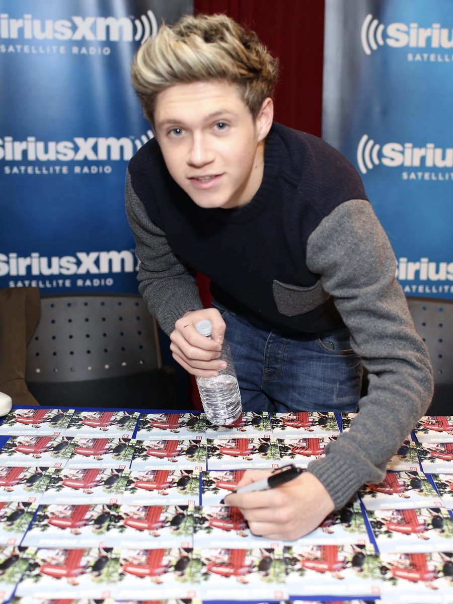 SiriusXMHits1's tweet photo. can u even believe niall is releasing his 4th solo album on friday 🥹🫶 https://t.co/xJ9mibhvY2