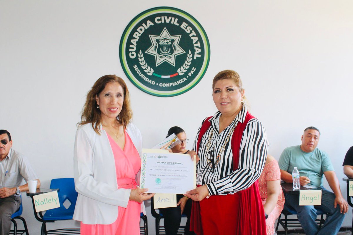 OfMayorSLP's tweet photo. La Oficialía Mayor de Gobierno del Estado, ofreció el curso "Taller Autorregulación emocional", impartido por Virginia Leticia Arriaga Castillo a personal de la Guardia Civil Estatal. 
#ElCambioSeVive #PotosiSinLimites #RicardoGallardoCardona https://t.co/7N5MstHnG3