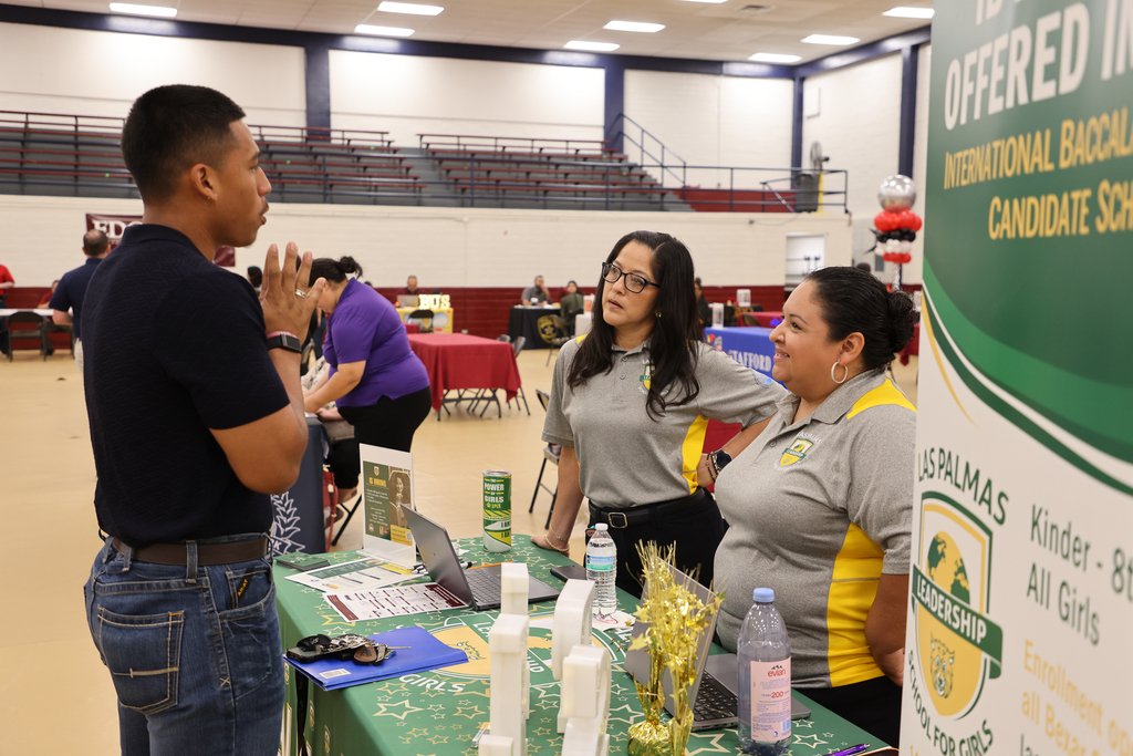 EISDofSA's tweet photo. What a great day! Thanks to everyone who joined us at the Edgewood Job Fair—we loved meeting you! Missed it? We’re still hiring! Explore openings at https://t.co/mnL32TJckY (click CAREERS) https://t.co/BXRMKnQTPR