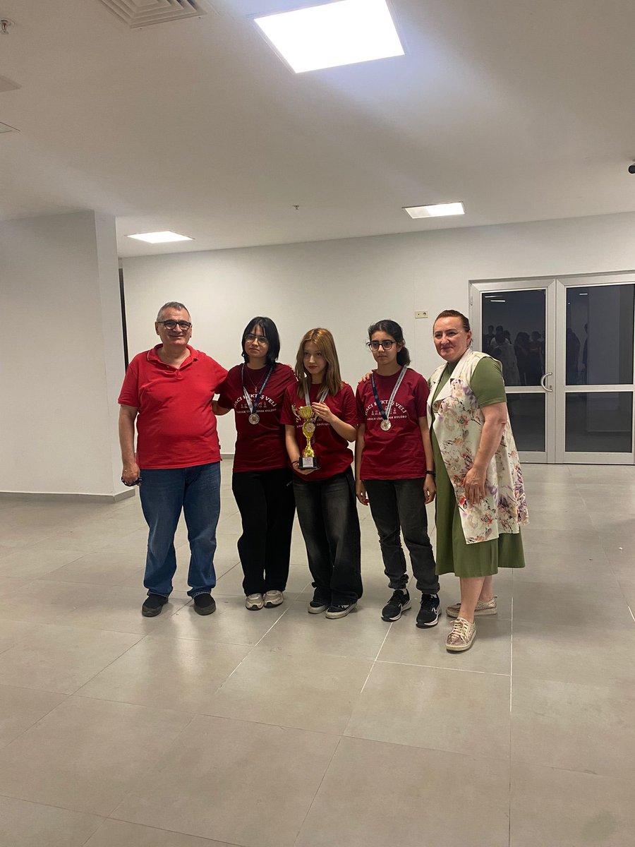 HBV_AL's tweet photo. ♟️🏆 Küçükçekmece Satranç İlçe Finallerinde farklı kategorilerde şampiyonluk ve derece elde eden sporcularımızı tebrik ediyor, düzenlenecek İstanbul Finallerinde başarılar diliyoruz. 🇹🇷

@TC_istanbul
@KcekmeceKymklik
@istanbulilmem
@KucukcekmeceMeb
@EminCikrikci
@Regaib_Mol https://t.co/xVQ3qObH8Q