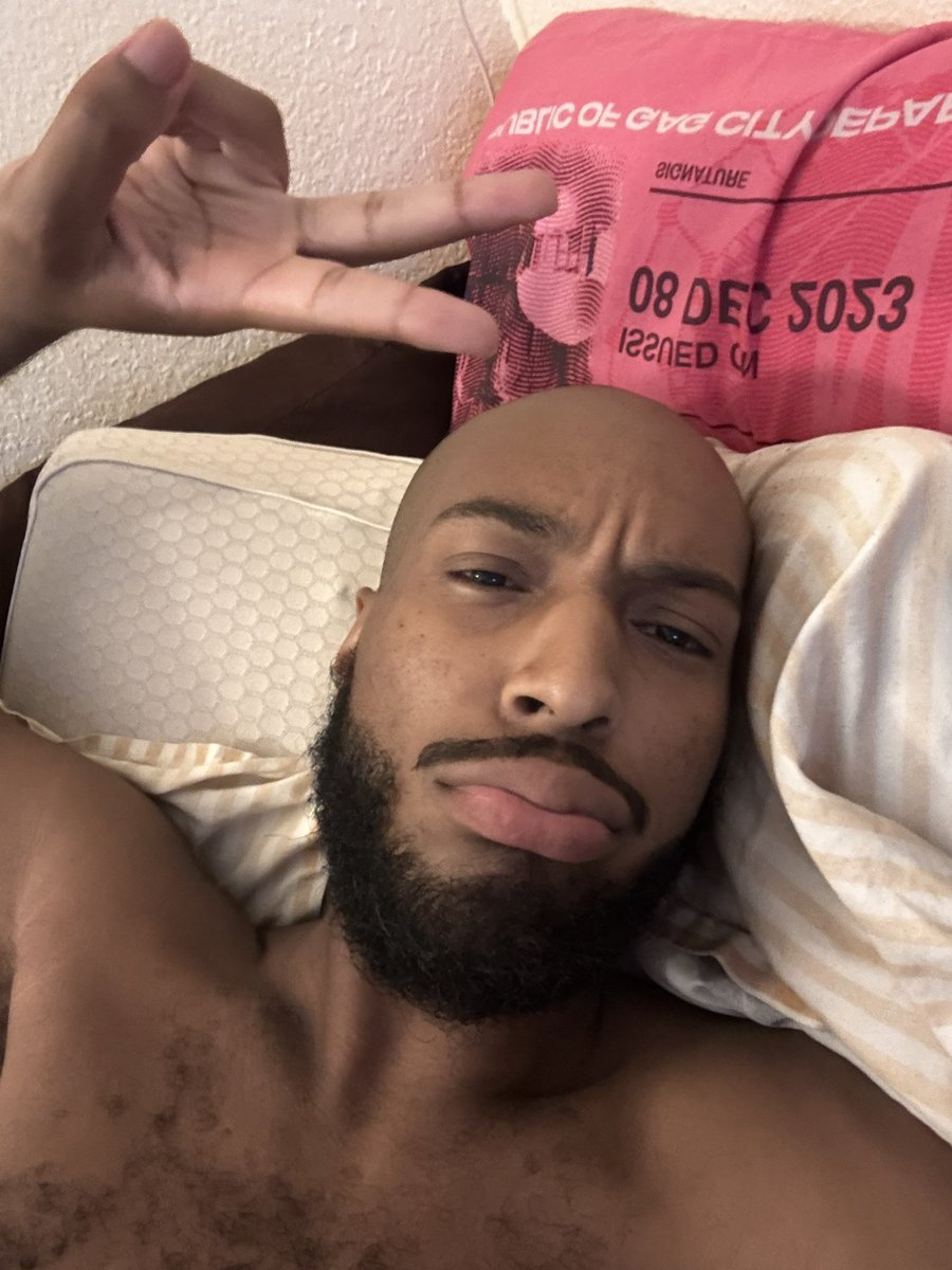 alternativeguyy's tweet photo. hi— 🫶🏾 https://t.co/gwyttDkSiz
