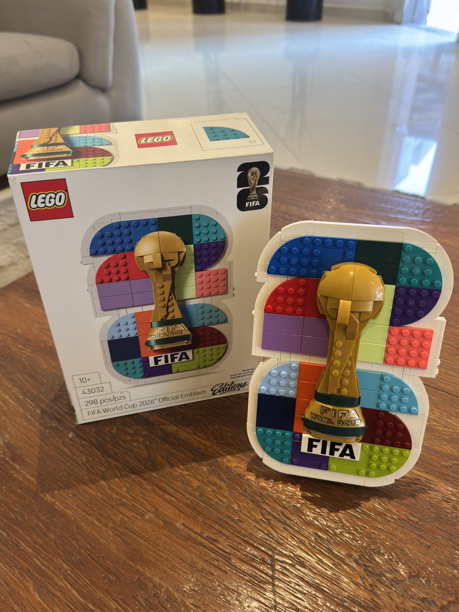 tipsterdanilo's tweet photo. Eu tô muito no clima da Copa do Mundo!

Olha esse logotipo da competição que comprei @LEGO_Group 

🤩🏆✅ https://t.co/nNQt7XQ7MC