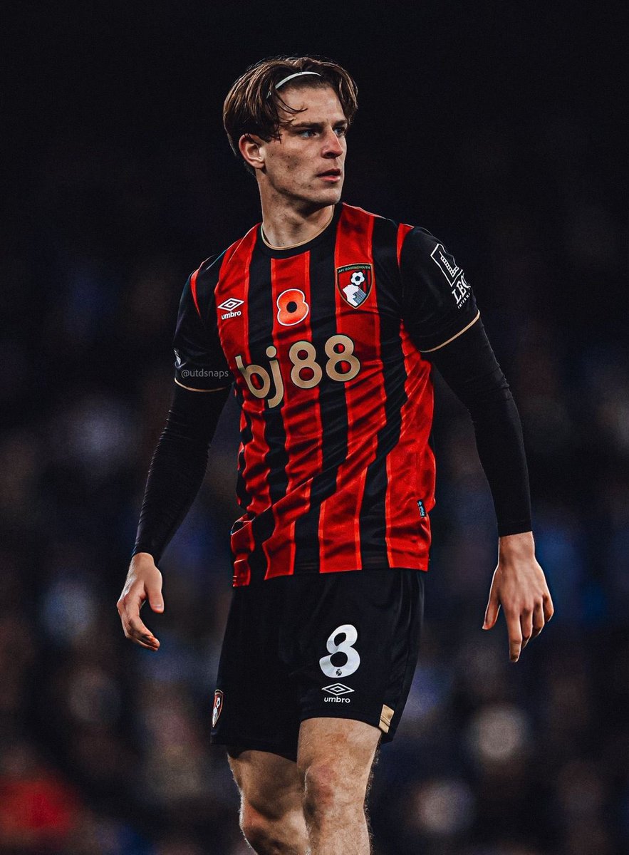 FabrizioNgumoha's tweet photo. 🚨 BREAKING: Liverpool are showing serious interest in signing midfielder Alex Scott. 🔴

The Reds are looking for dynamic midfield reinforcements this summer and have identified the energetic England international as a prime target. He would love to reunite with Iraola, while club officials are impressed by his quick decision making, impressive dribbling in midfield, and ability to dictate the tempo of matches with his vision and tenacity.

Liverpool fans, Would you love to sign Alex Scott?