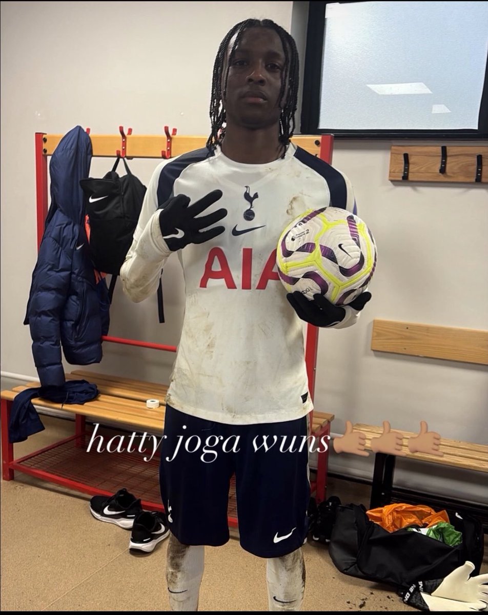 Lilywhite Rose tweet media