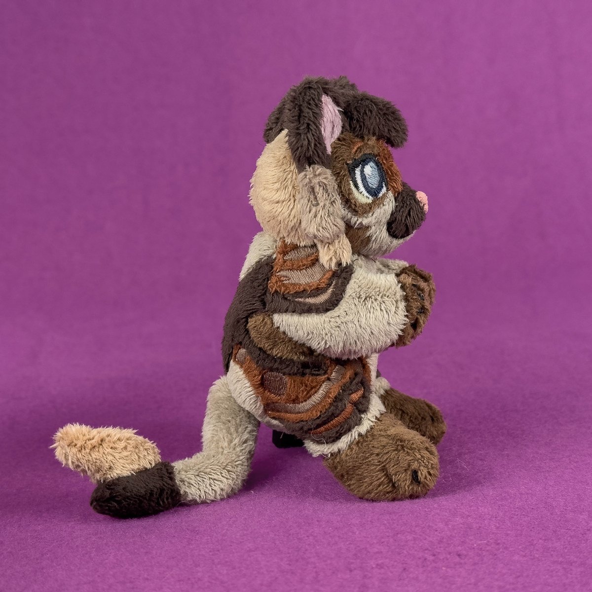 WispyChipmunk's tweet photo. More teeny plushies! This cute gal was made back in January for @remi_nissin! She was an especially tricky one with how many details she has, but I love how she came out! 💜 https://t.co/v33FGT3IkT