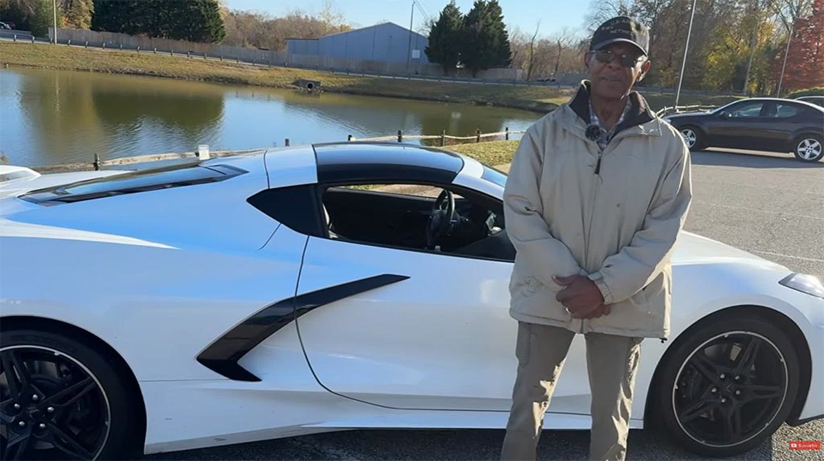 CorvetteBlogger's tweet photo. [VIDEO] He Worked With 5 Presidents...Then Bought his 1st Corvette at 95 Years Old! https://t.co/UN0cxKmfXH #Corvette #C8 https://t.co/HVrRu4p8nB