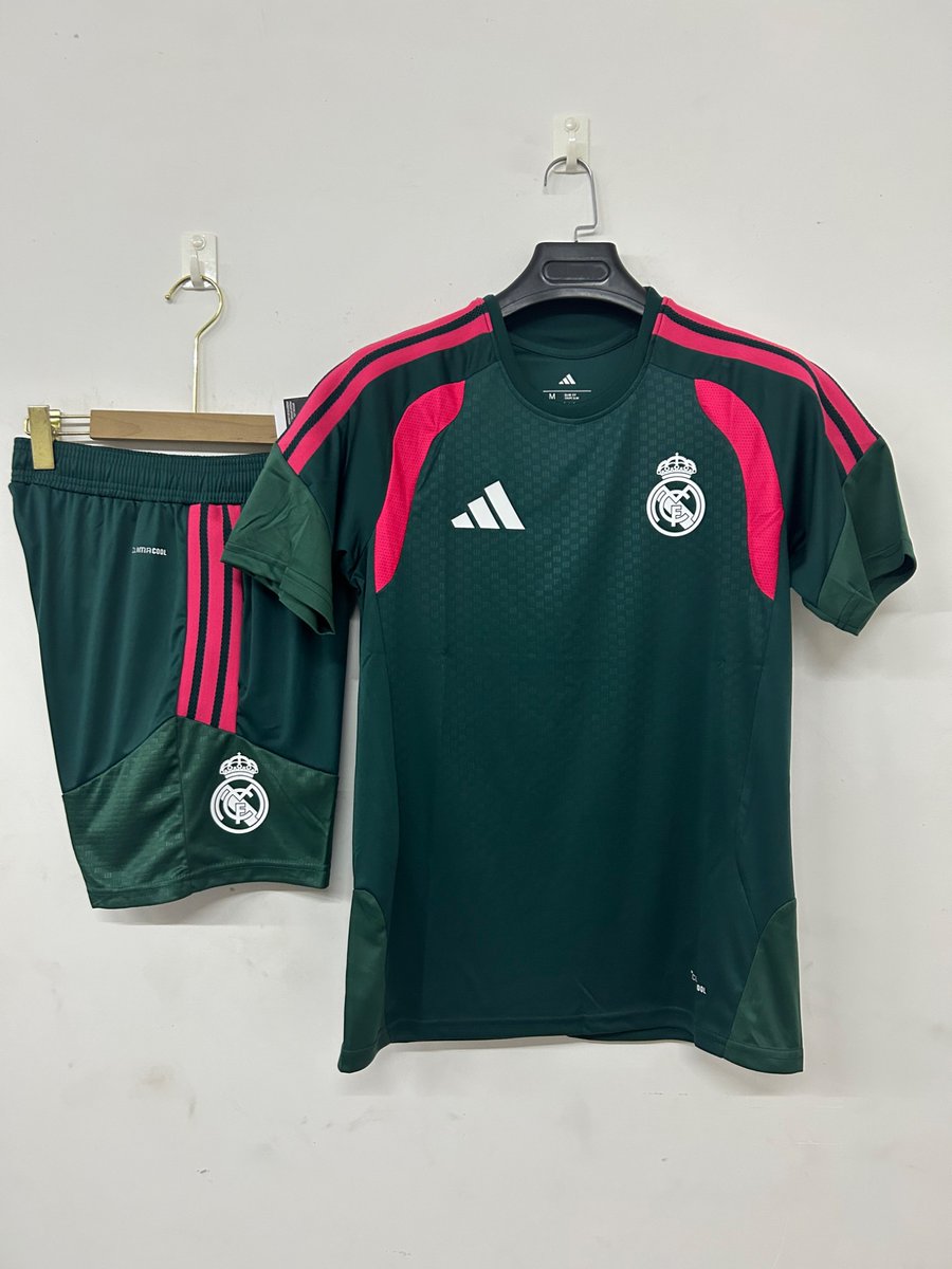 goal_total's tweet photo. @madridenapuros Con nosotros la tienes y con los pantalones también! https://t.co/0ZInGpSTEY