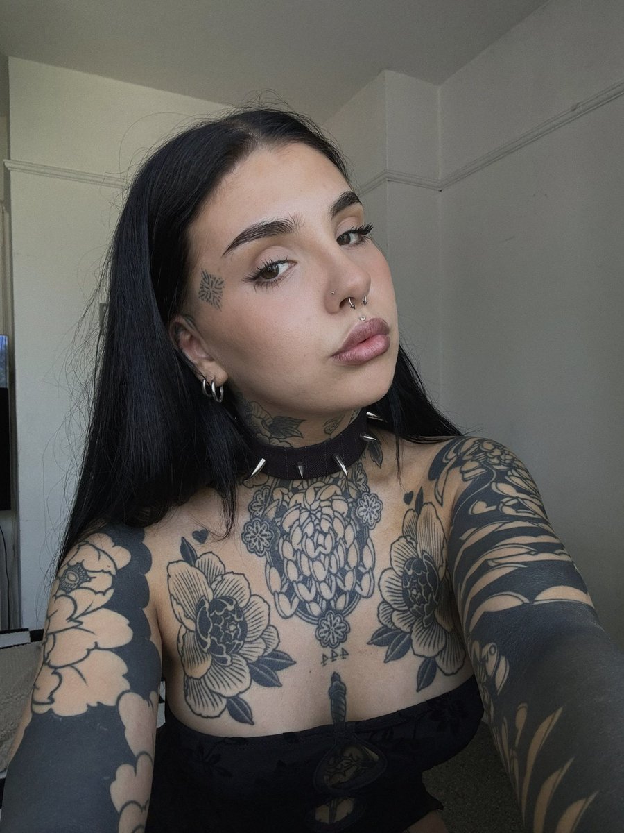 hard_whipp's tweet photo. I have no outfits for download festival🥲 https://t.co/ZbEKubxOzn