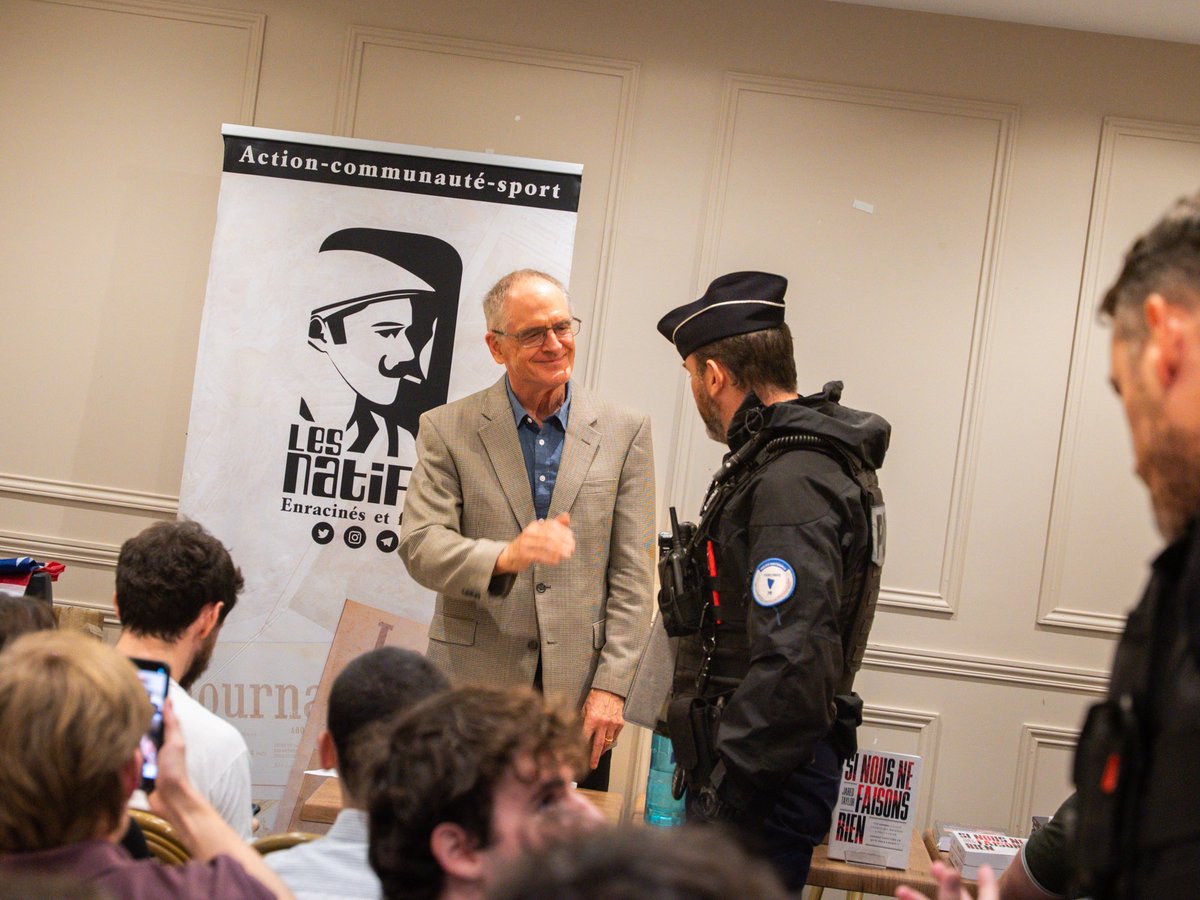 LNatifs's tweet photo. 🚨 Nous sommes traqués par la police : l’État français nous empêche de discuter de notre identité !

16h : La préfecture de police de Paris nous annonce que notre conférence est interdite à Paris et dans toute la petite couronne. 

Nous trouvons donc  un plan de secours et déplaçons notre conférence à Versailles. 

20h30 : la BAC des Yvelines, sur ordre de la préfecture de police des Yvelines, fait irruption dans notre conférence et nous empêche de la tenir. 

Leurs tentatives de nous faire taire sont vaines : quoiqu’il arrive nous défendrons ce que nous sommes.