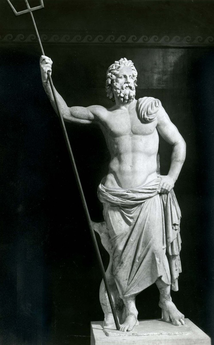 KenshiroSolid's tweet photo. Hades
Poseidon
Hermes

Ressemblent-ils à ce qu'on avait dans GOW3 ?
Non.
Avez-vous déjà critiquer cela ?
Non.
Vous n'aimez pas les JV, vous êtes juste là pour des dramas.
Et je vais même pas parler des abrutis "Gnieeeu C'est une femme morte" https://t.co/mxy62cESwt