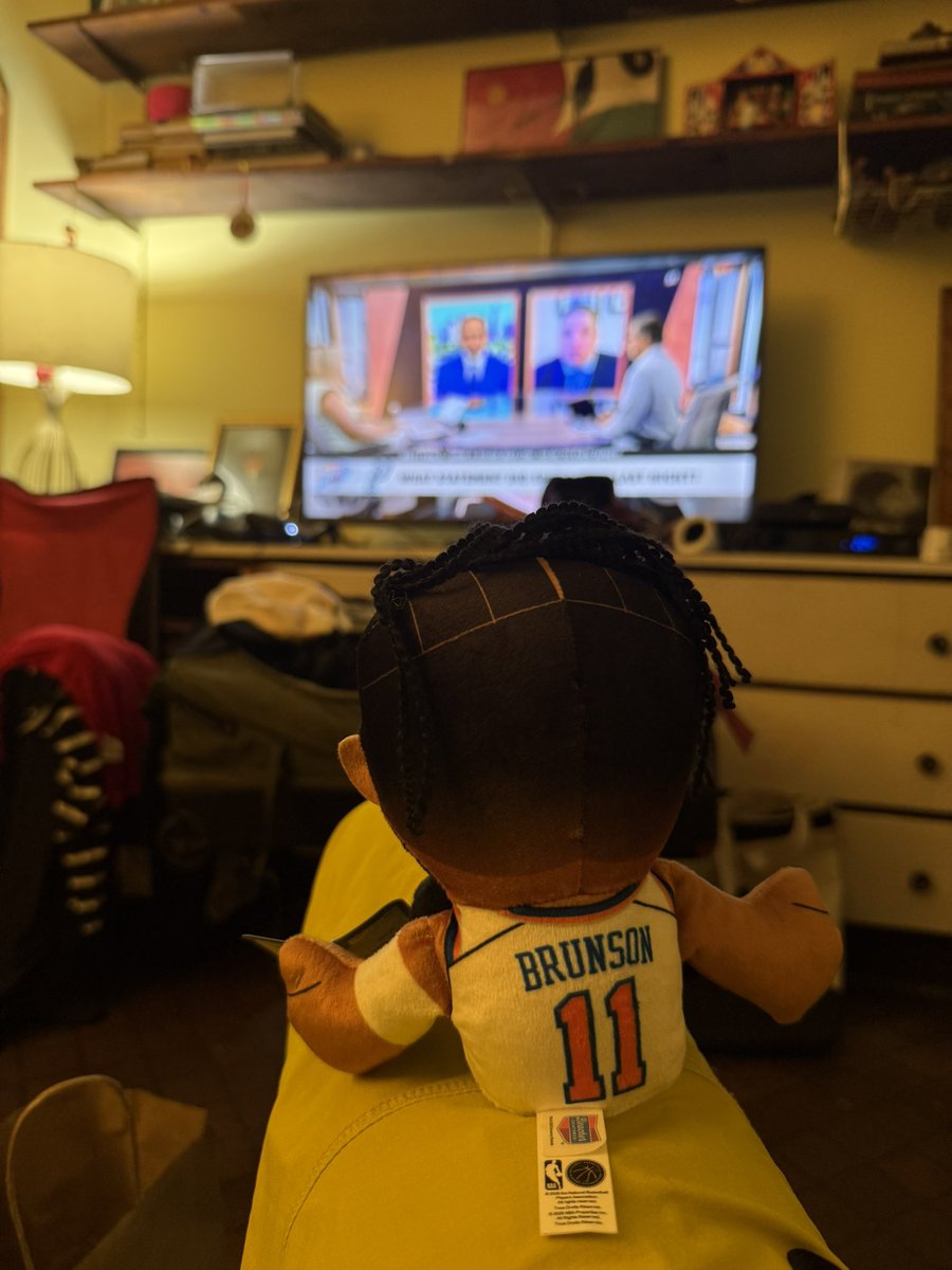 HeIsJordanWare's tweet photo. Game Day 💙🧡💙 https://t.co/KdMD56IsaX