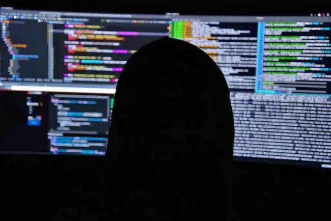 Datacate_Inc's tweet photo. Many small businesses never fully recover after a ransomware attack. Preparation and the right response strategy can dramatically reduce downtime, financial loss, and long-term damage. Read more: #Cybersecurity #DisasterRecovery #DataProtection #SMB https://t.co/erApkY0Glk https://t.co/1f4QcEREdG