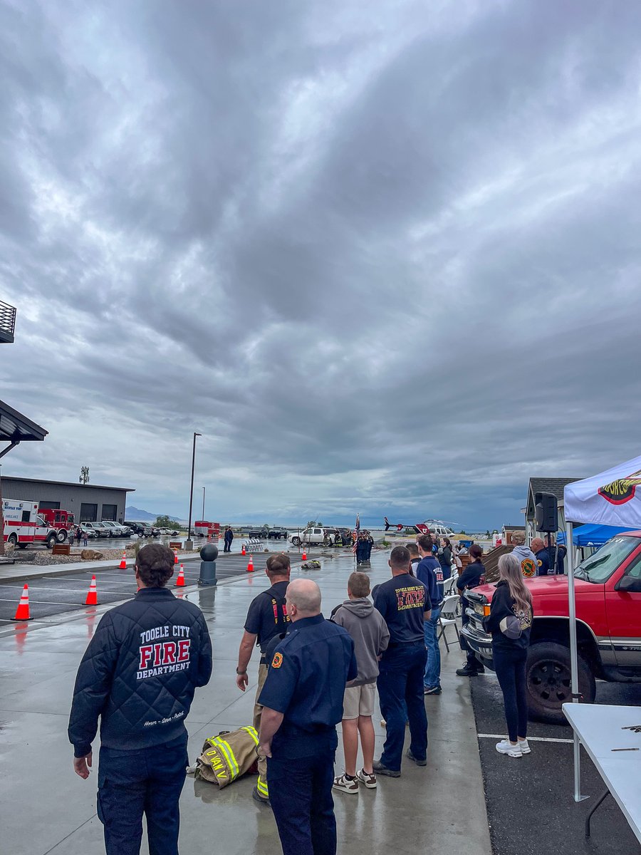 SiddonsMartin's tweet photo. This past weekend, we were proud to sponsor the Tooele Firefighter Challenge! We had a great time at the event and enjoyed seeing all the competitors in action. 

#SiddonsMartinUT #SiddonsMartinFamily https://t.co/8bKSb6lyP9