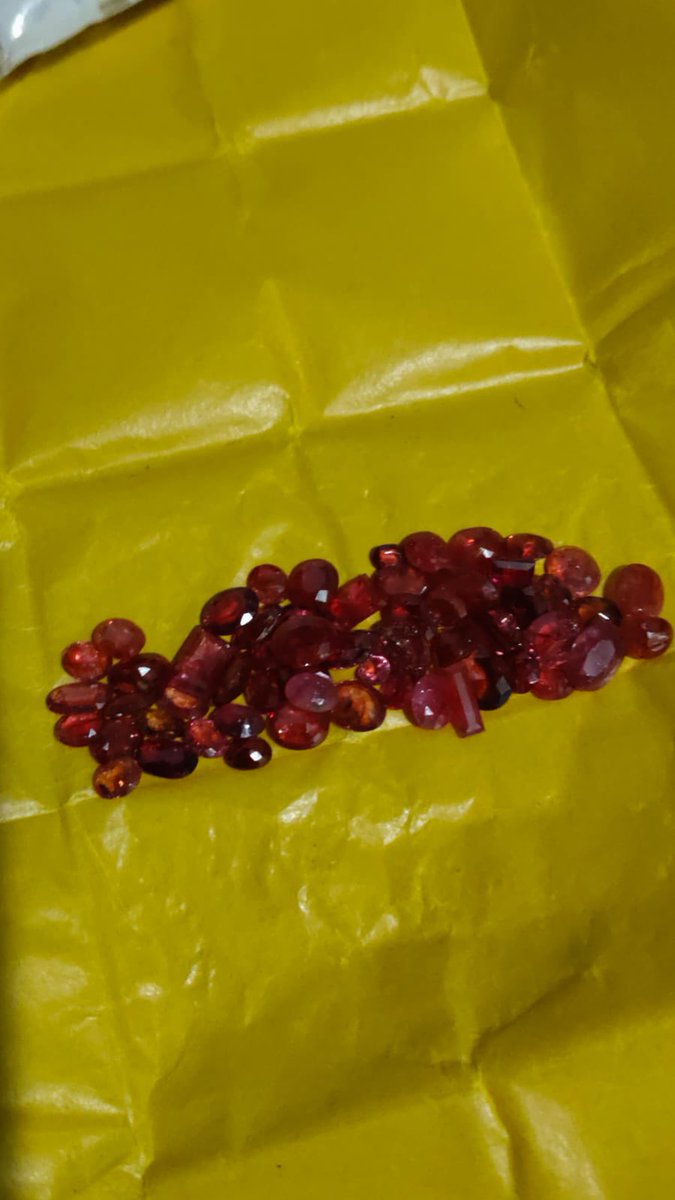 Sumyyyyyyyyyyy's tweet photo. Chek the Gemstones Industry how goes Up In % over the years all Natural Ruby 🤑💸💸🤑💸

Proper Investment now many Know https://t.co/RB1Leo0mpb