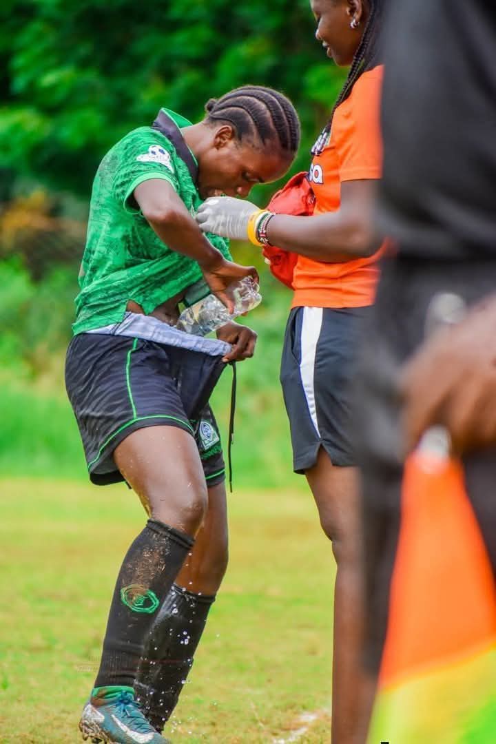 elcaptain_3's tweet photo. @UGMParty Okay now tell Neto to come outside https://t.co/vdXomVJWrT