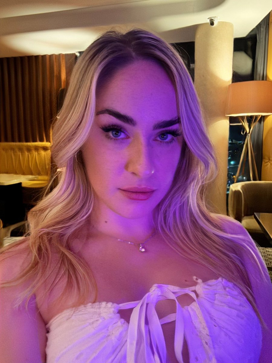 SGScarlette's tweet photo. Send £100 for My Pilates, barre, aerial &amp; yoga classes, ogre. 🛐 https://t.co/XAC49l9mFq