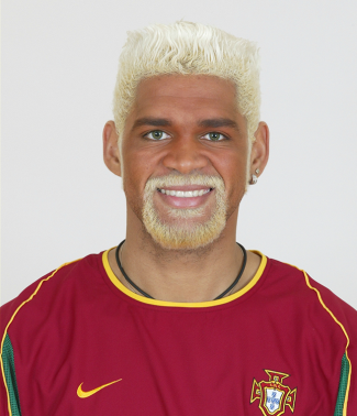 HeIsTheCuz's tweet photo. Abel Xavier, one of the strongest looks of all time https://t.co/Zf1bmMjt6T