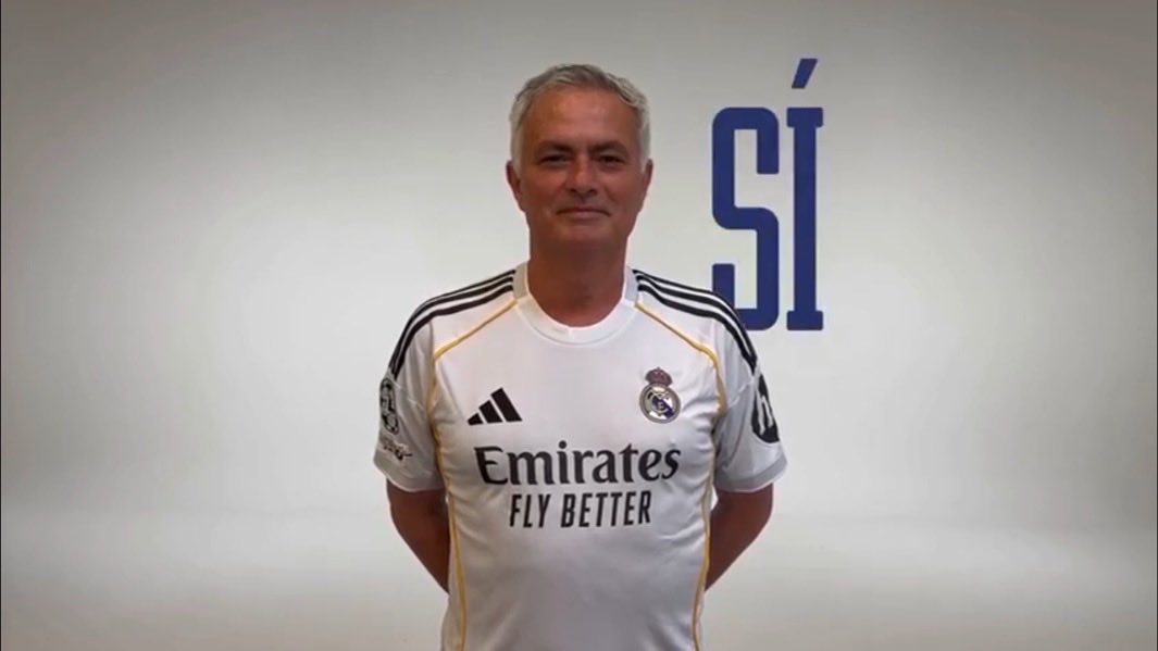 MarioHurtadoRM's tweet photo. Cuánto soñé este momento pensé que nunca llegaría, soy muy feliz DON JOSÉ MOURINHO ESTÁ DE VUELTA JODEEEEER SISISISISISI. https://t.co/w4QFLiCvvr