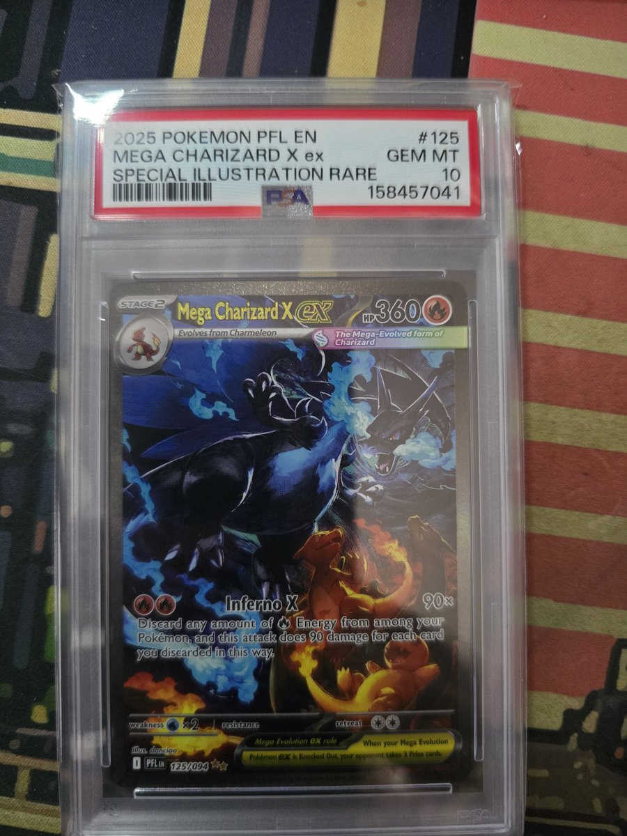 Joez25's tweet photo. PSA blessed me with a 10! #Charizard #pokemonㅤㅤㅤ https://t.co/c6nP3SNQZj