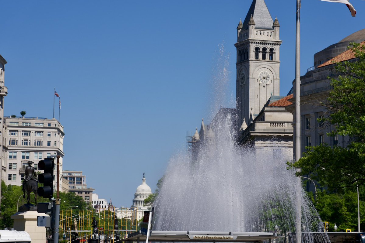 PenguinSix's tweet photo. The Freedom Plaza fountain, one of the 18 fountains targeted by @POTUS for renovation and repair, is now working again. https://t.co/hbj9w8PrID