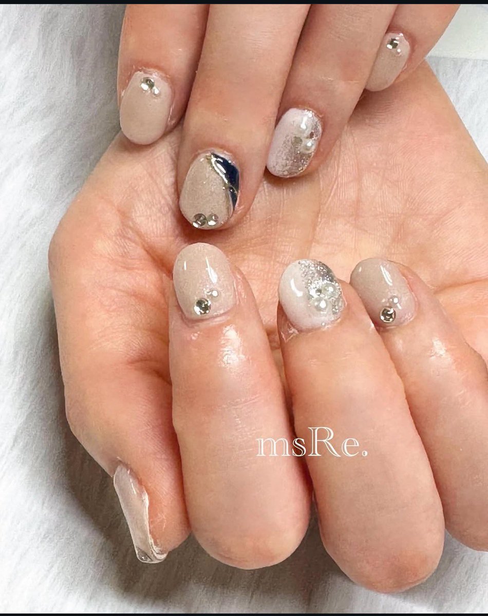 msRenailsalon's tweet photo. ニュアンスネイル¥6990のネイルです✨

店内デザインサンプルも、豊富に取り揃えております！
デザイン、カラーなど是非ご相談下さい^_−☆

もちろん持ち込みデザインもOKです👌
当店は、付け替えソフトジェルオフ無料となっておりますのでリーズナブルにネイルを楽しんで頂けます♪
#ネイルデザイン https://t.co/ojmwMMVHRs