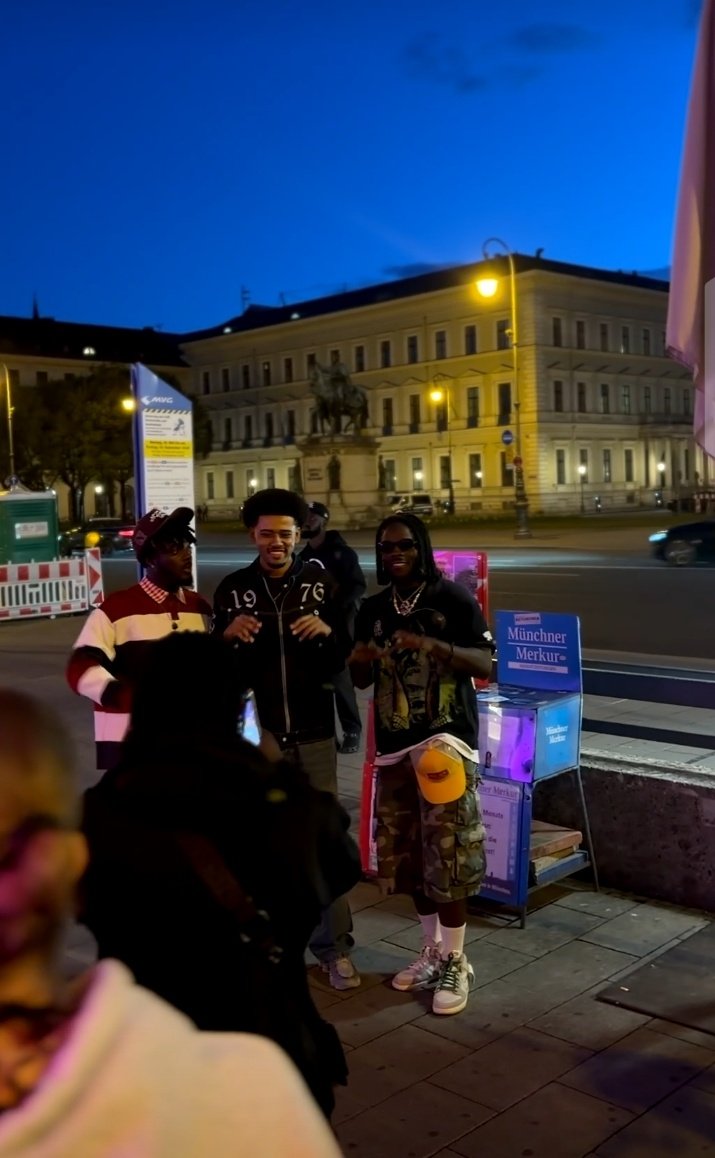 AkuapemMoroni's tweet photo. Munich are you ready for some kakalika swingingsss tonight?? 
Ghanapiano way 🇬🇭🎹🔥 https://t.co/tYTnldpu9a