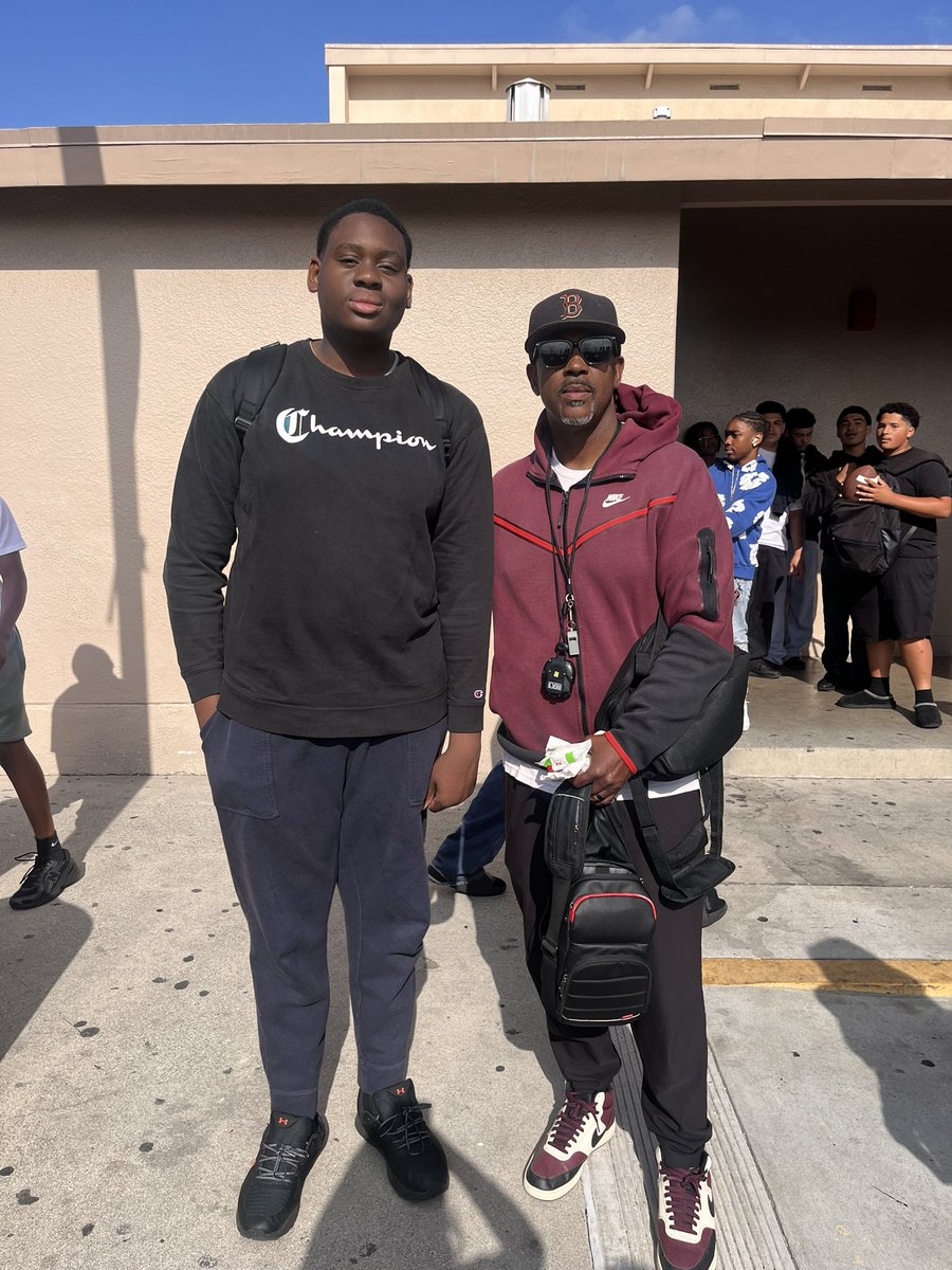 Showcase_Keith's tweet photo. Now that he’s graduated middle school,  I’d like to introduce 2030 OL Taniel Lawanson. 

6’5 325. 36-inch arms. 10 3/4 hands https://t.co/Ew3xsP8yhX