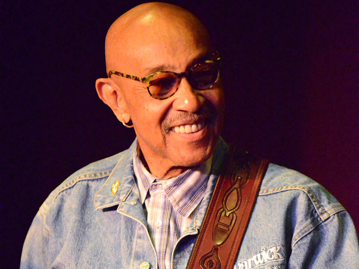 TMZ's tweet photo. EXCLUSIVE: Former "Tonight Show" bassist John B. Williams is in hospice and has Dementia.

Exclusive: https://t.co/j012umoBMF https://t.co/jvUaKEvMOl